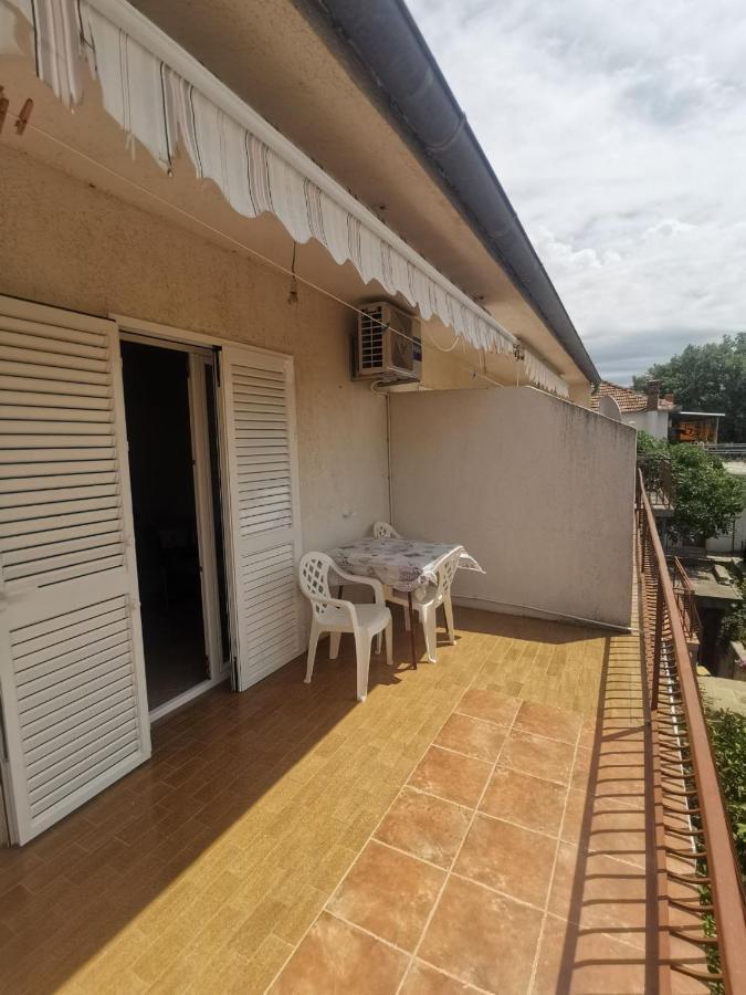 Appartamento Emily Biograd Na Moru Esterno foto