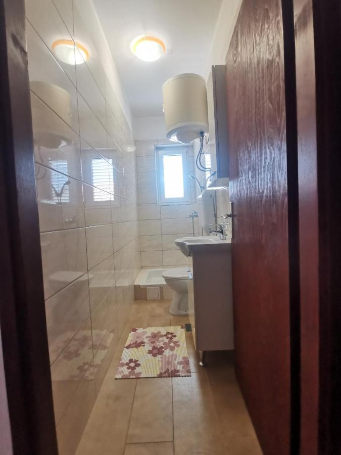Appartamento Emily Biograd Na Moru Esterno foto