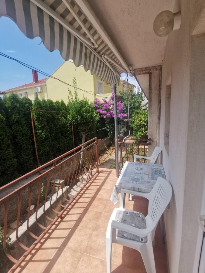 Appartamento Emily Biograd Na Moru Esterno foto