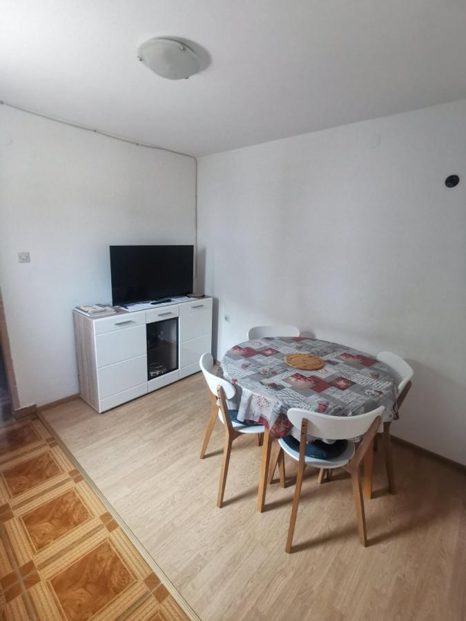 Appartamento Emily Biograd Na Moru Esterno foto