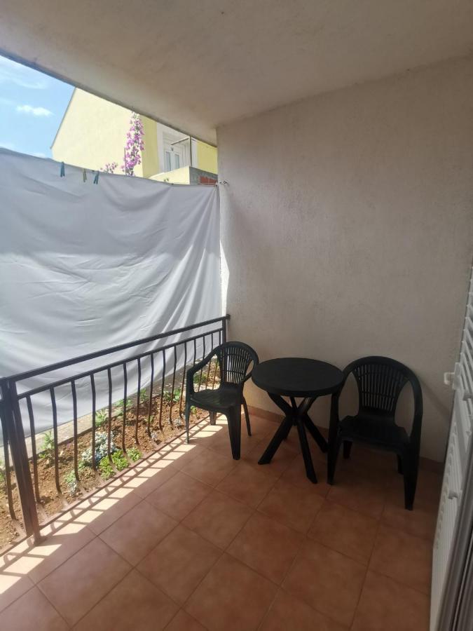 Appartamento Emily Biograd Na Moru Esterno foto